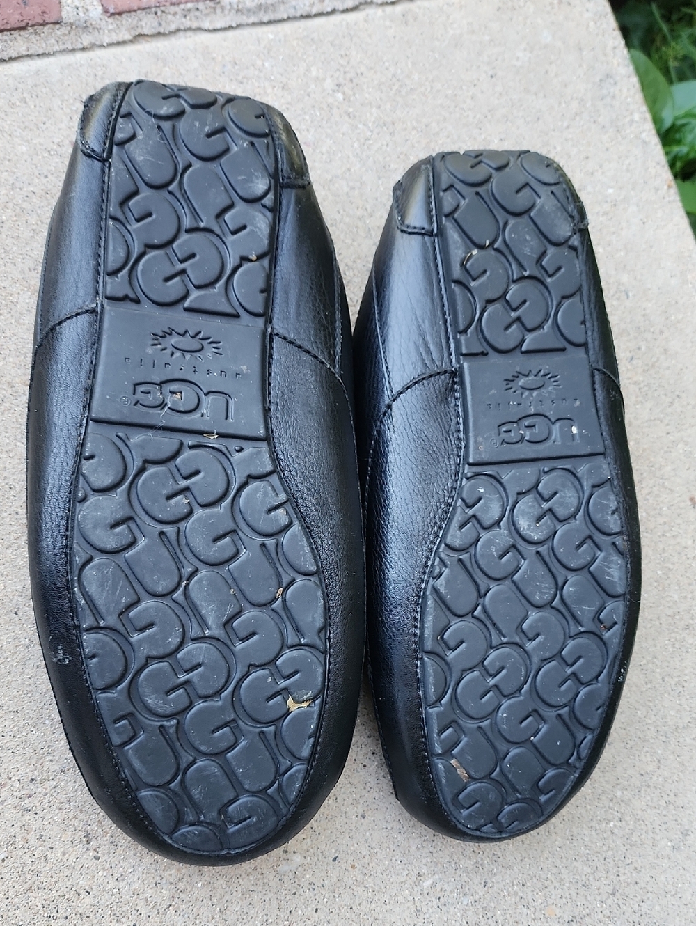 UGG Australia Men's Black Leather Shearling-Lined Slip-On Moccasin - Picture 14 of 17